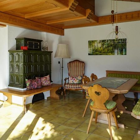 Waldchalet Steinbock ザンクト・アントン・イム・モンタフォン エクステリア 写真
