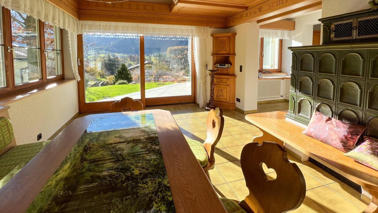 Waldchalet Steinbock ザンクト・アントン・イム・モンタフォン エクステリア 写真
